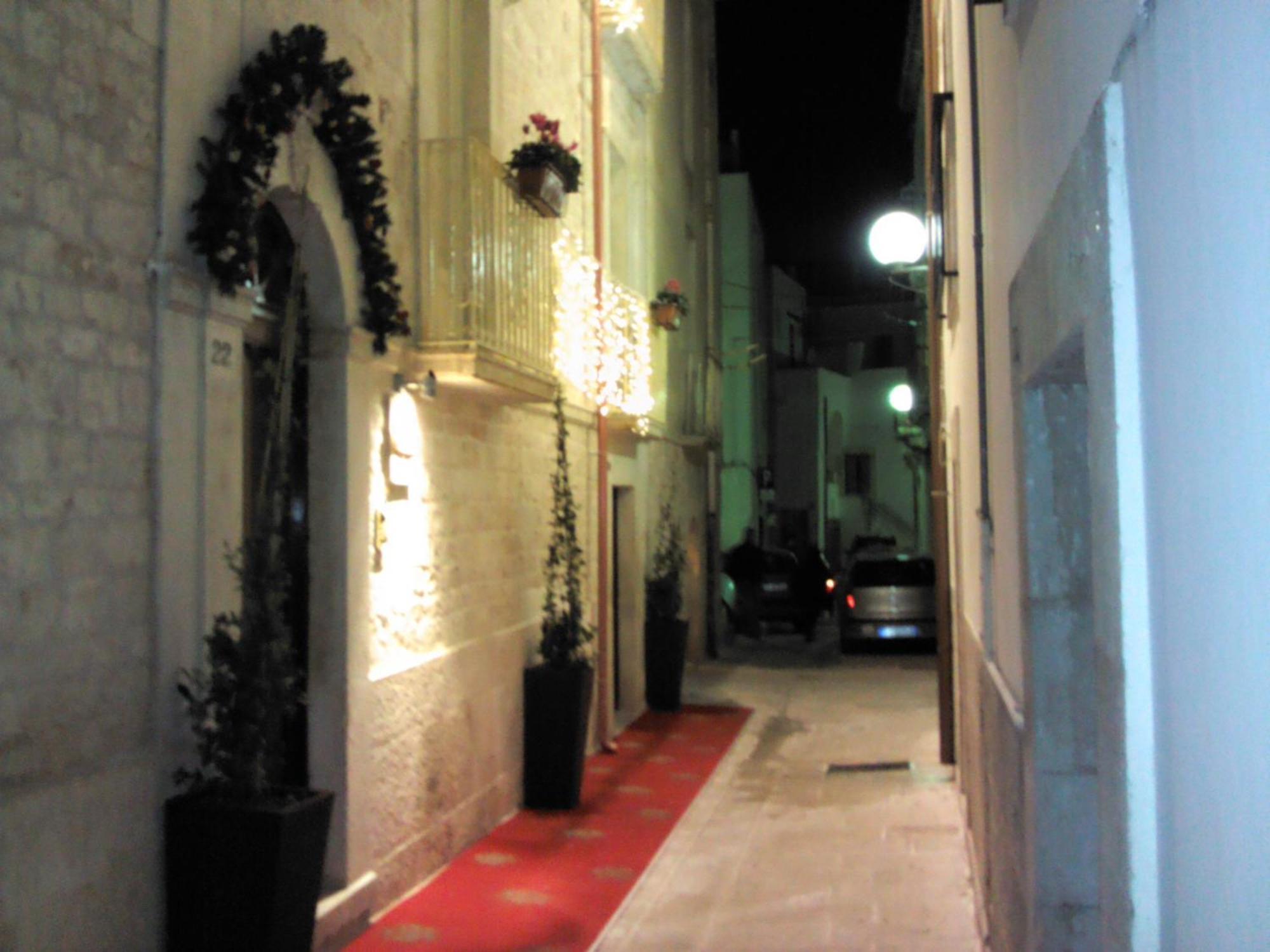 Albergo Diffuso Dimora Rossi B&B Turi Exterior foto