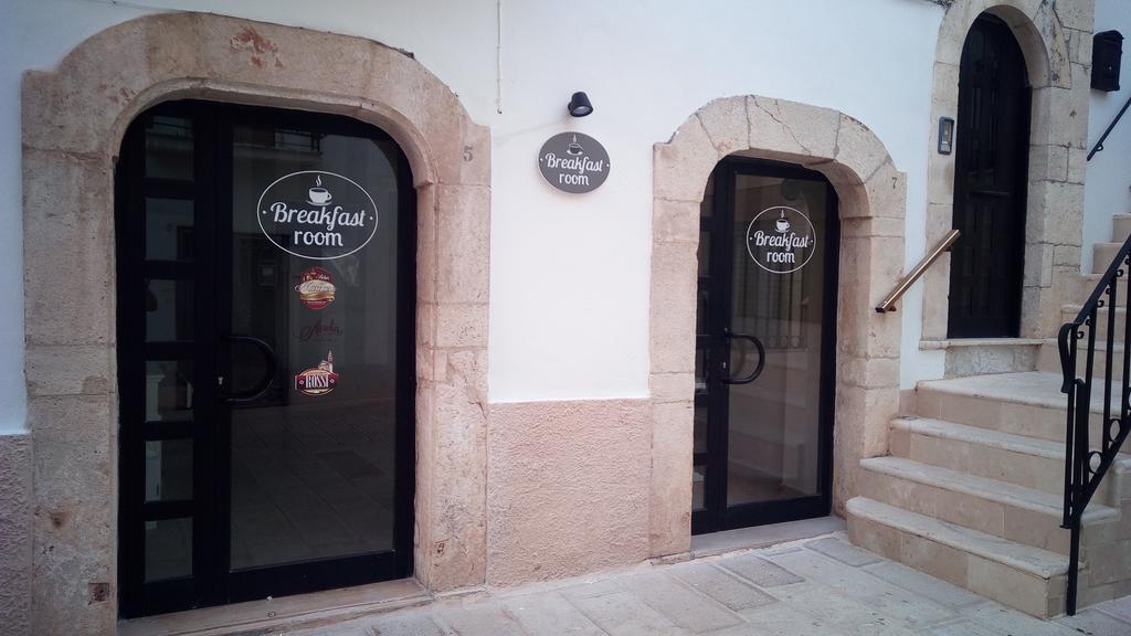 Albergo Diffuso Dimora Rossi B&B Turi Exterior foto