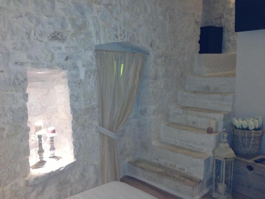 Albergo Diffuso Dimora Rossi B&B Turi Exterior foto
