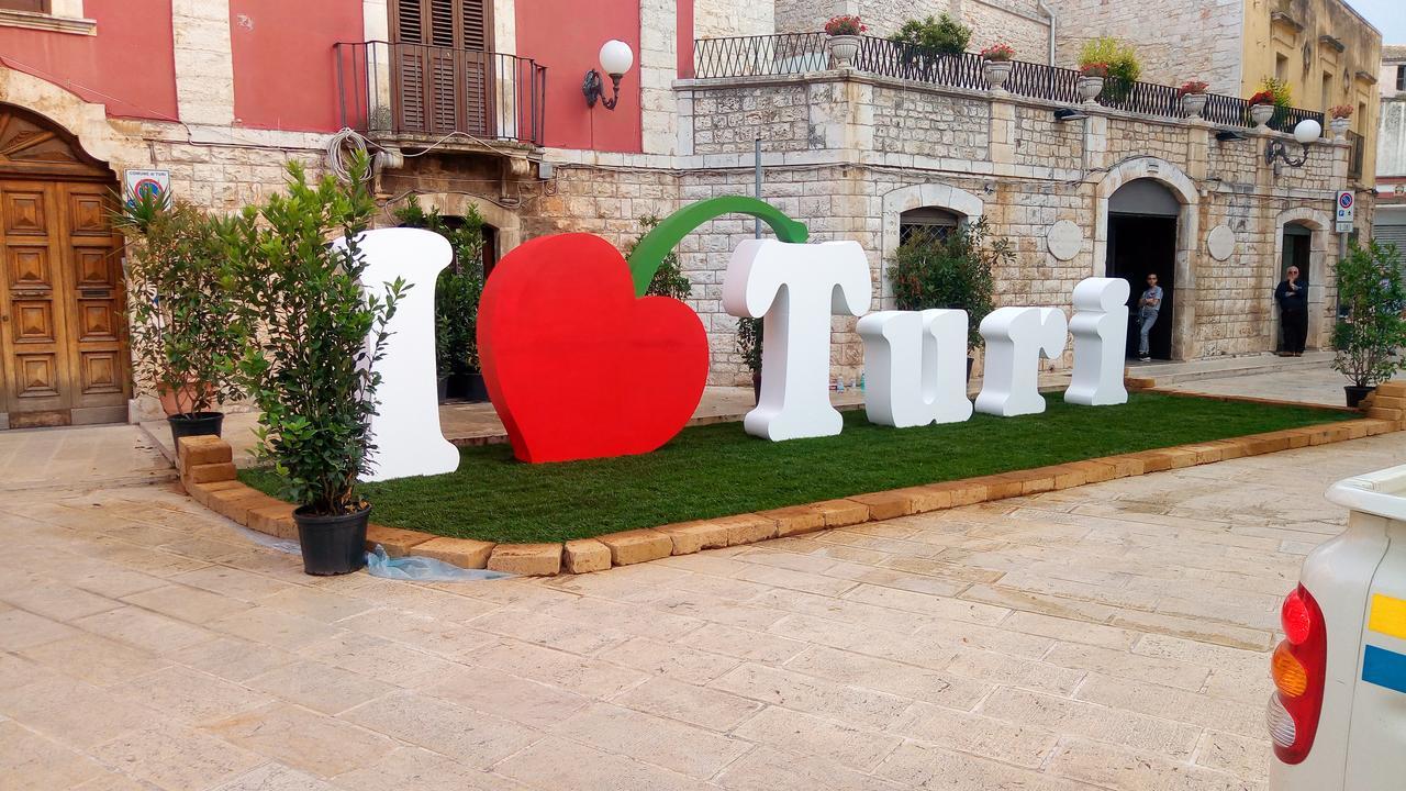 Albergo Diffuso Dimora Rossi B&B Turi Exterior foto